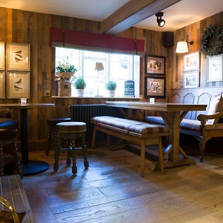Red Lion Inn Little Budworth Exterior photo