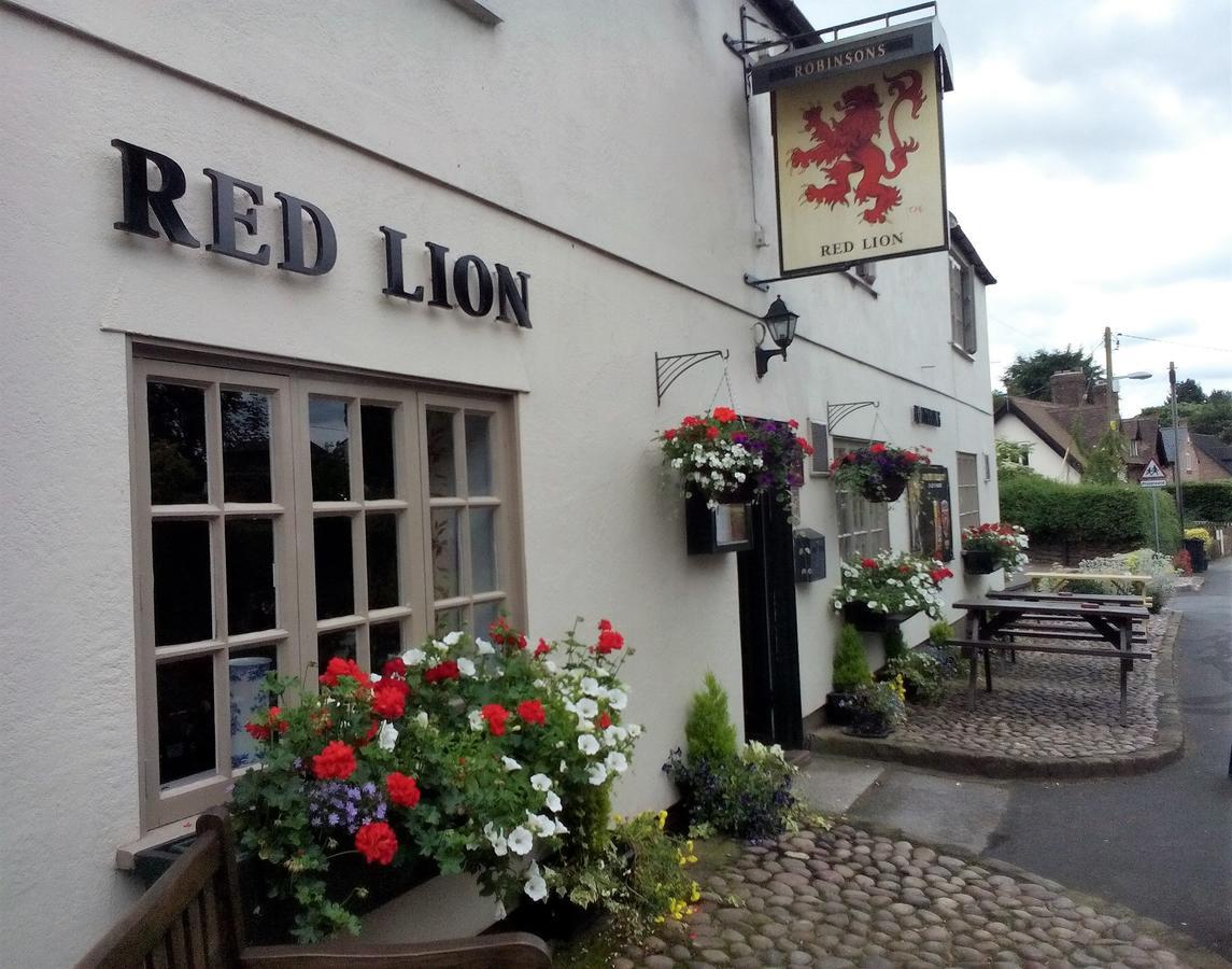 Red Lion Inn Little Budworth Exterior photo